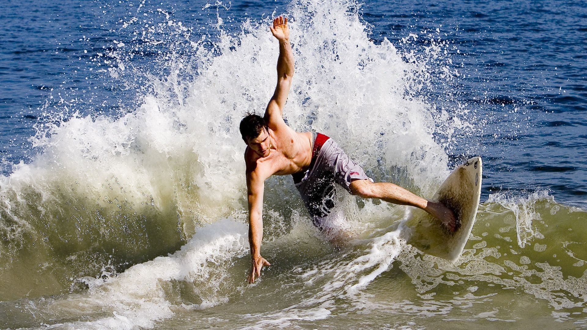 CBA赛场燃起热血青春,cba经典视频